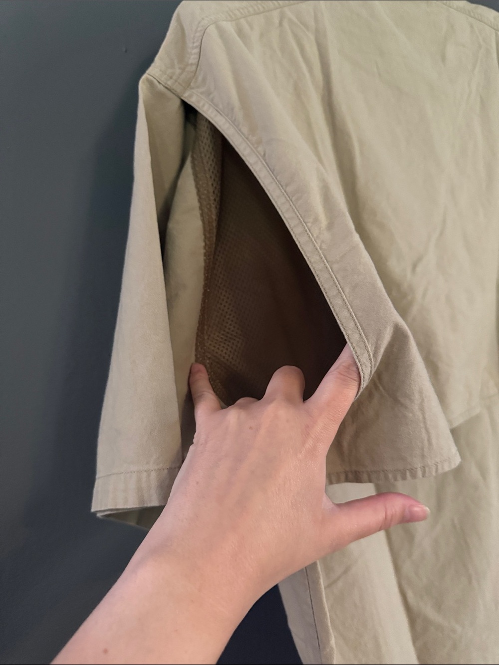 Columbia Men’s Outdoor/Fishing Button-Down Vented Shirt in Beige Cotton Sz XL - Picture 9 of 11